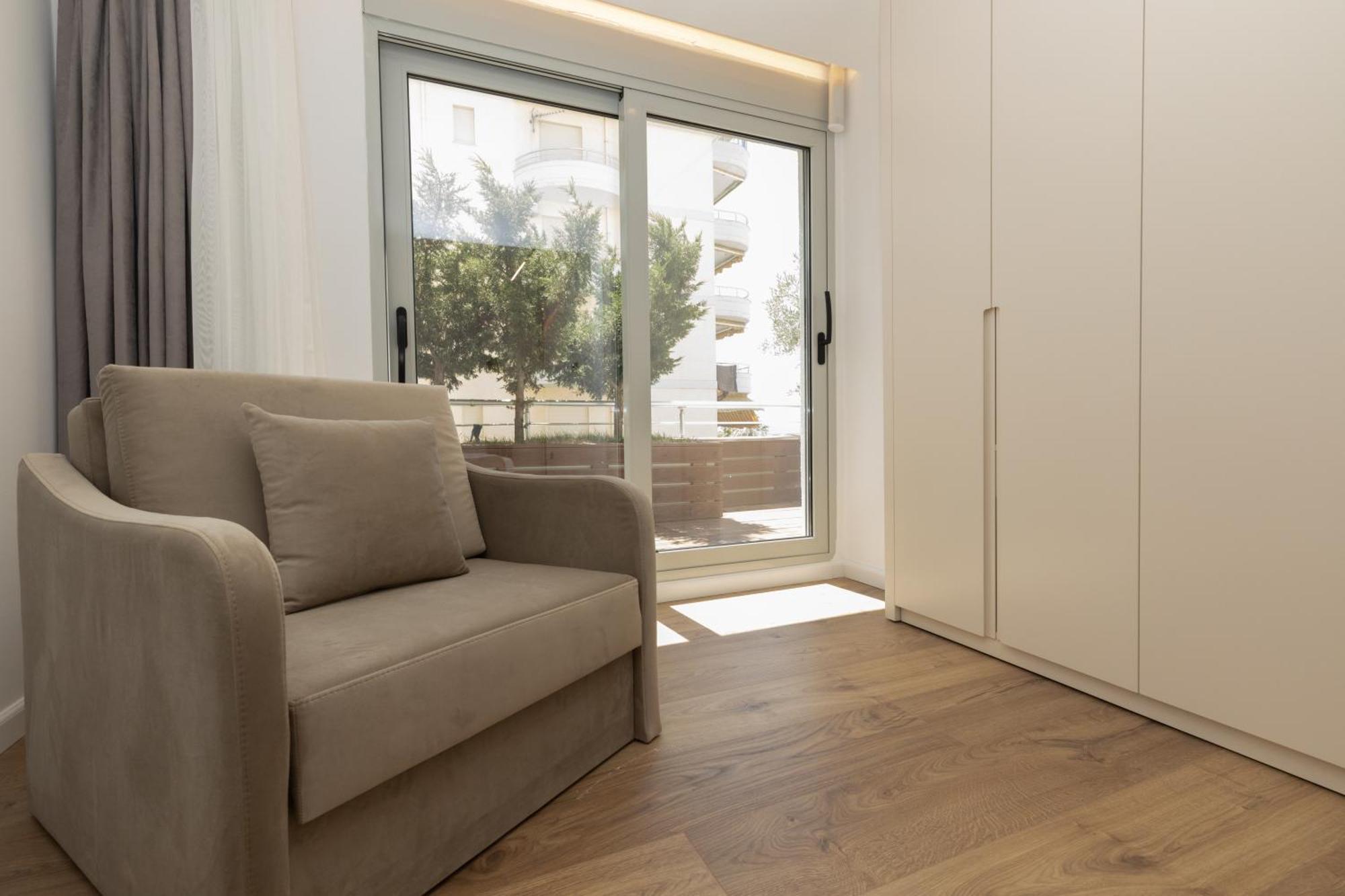 Belleview 1